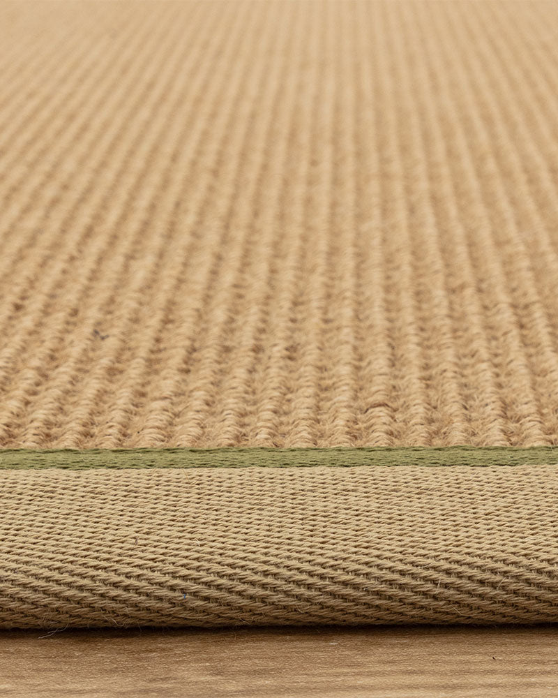 BORDO SISAL BOUCLE WITH LINEN / SAGE GREEN BORDER RUG