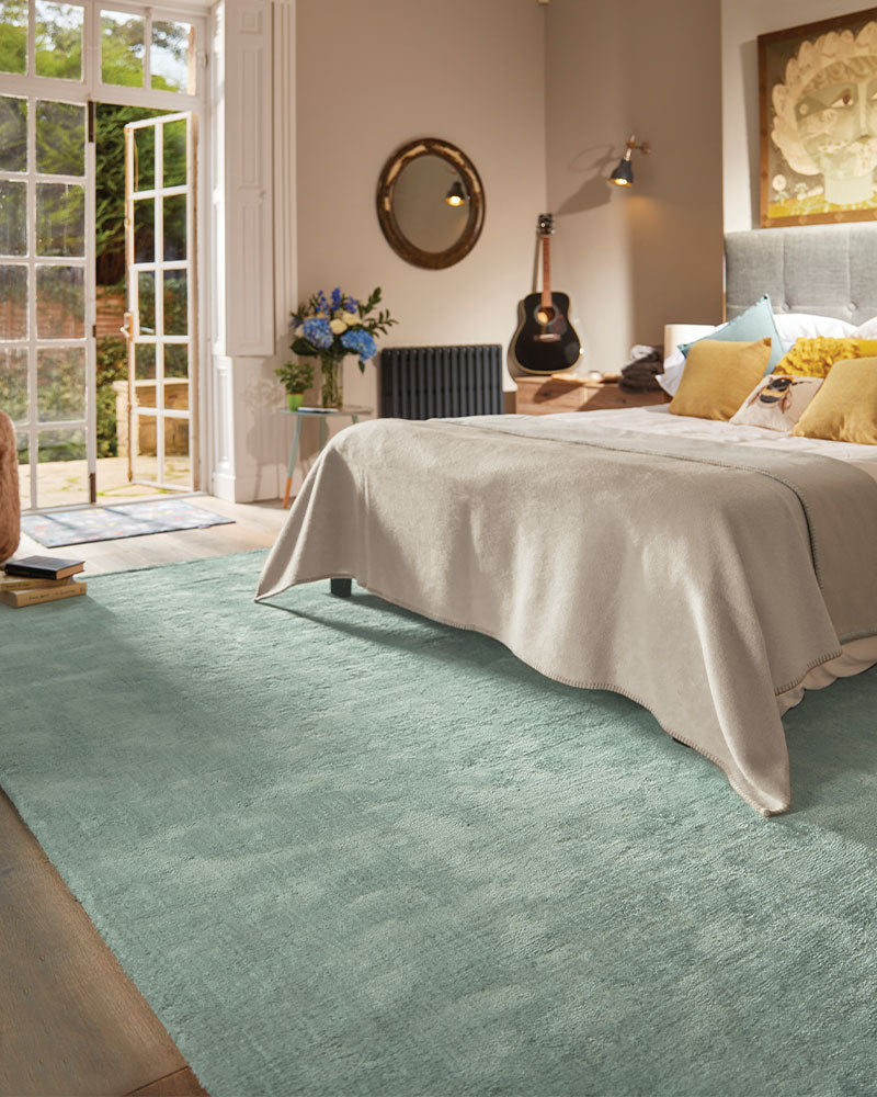 HUSH PLAIN LUXURY WOOL RUG AQUA GREEN
