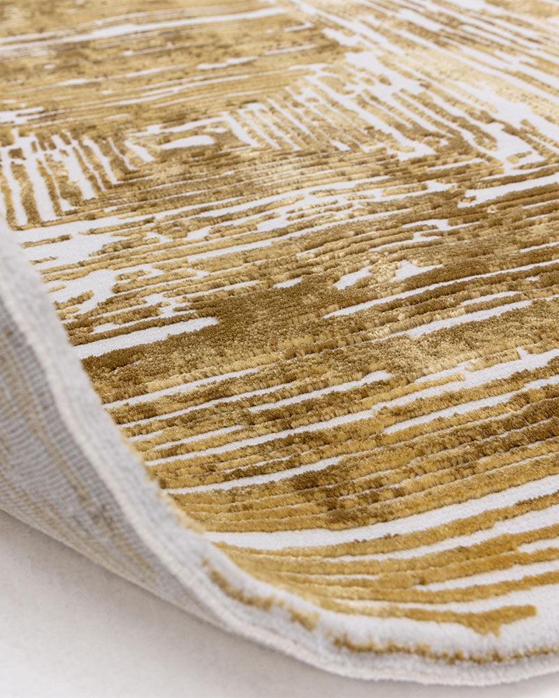 KUZA PORTRAIT GOLD GEOMETRIC RUG