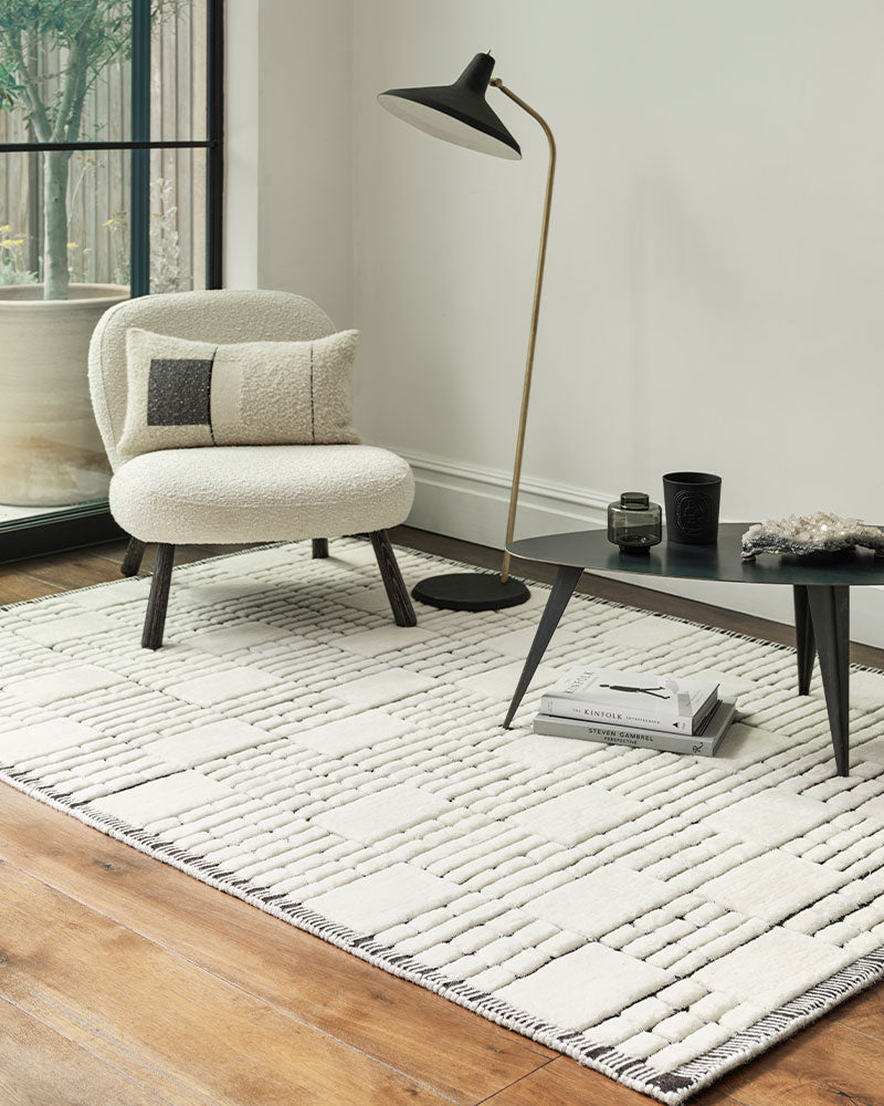 EMPIRE CREAM BLACK RUG