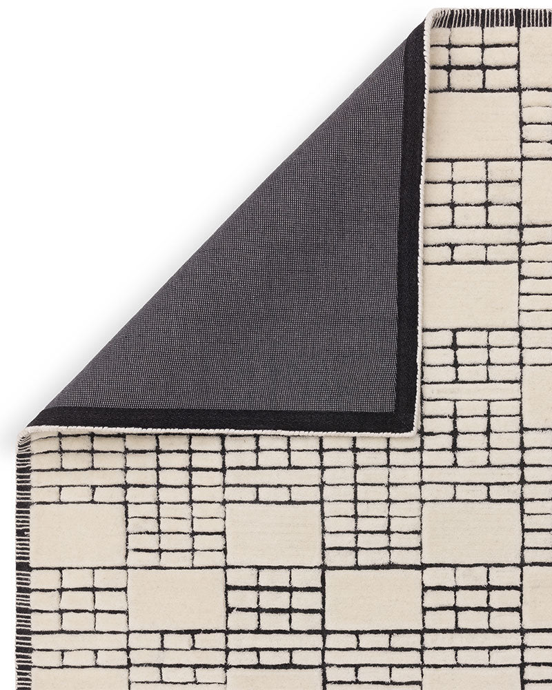 EMPIRE CREAM BLACK RUG