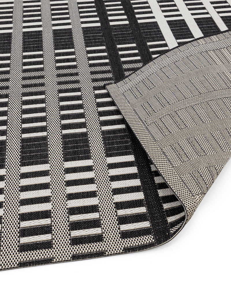 PATIO PAT22 GRID BLACK FLATWEAVE INDOOR OUTDOOR RUG