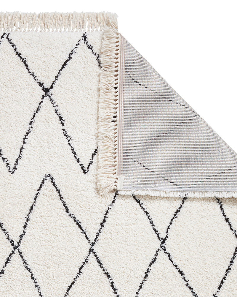 BOHO 8280 WHITE BLACK MOROCCAN BERBER SHAGGY MODERN