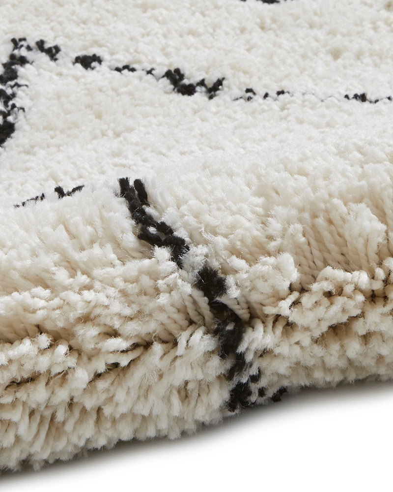 BOHO 8280 WHITE BLACK MOROCCAN BERBER SHAGGY MODERN