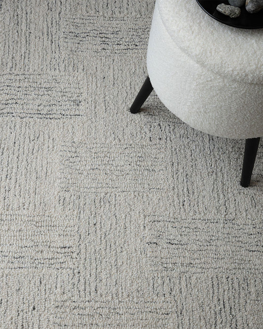 THEODORE HATCH WHITE / BLACK TEXTURED WOOL LOOP RUG