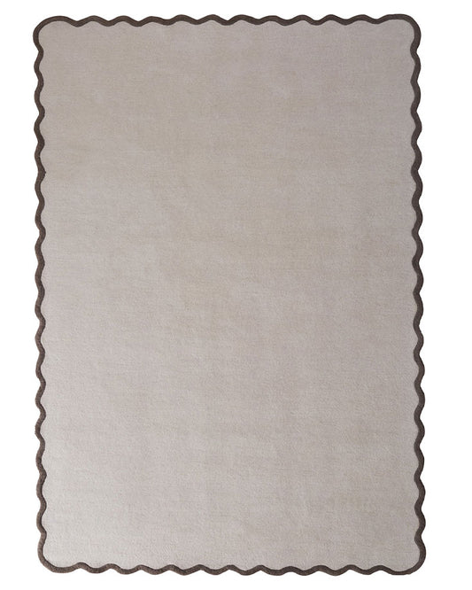 ELSIE SCALLOPED CONTRASTING EDGE NATURAL / BROWN WOOL RUG