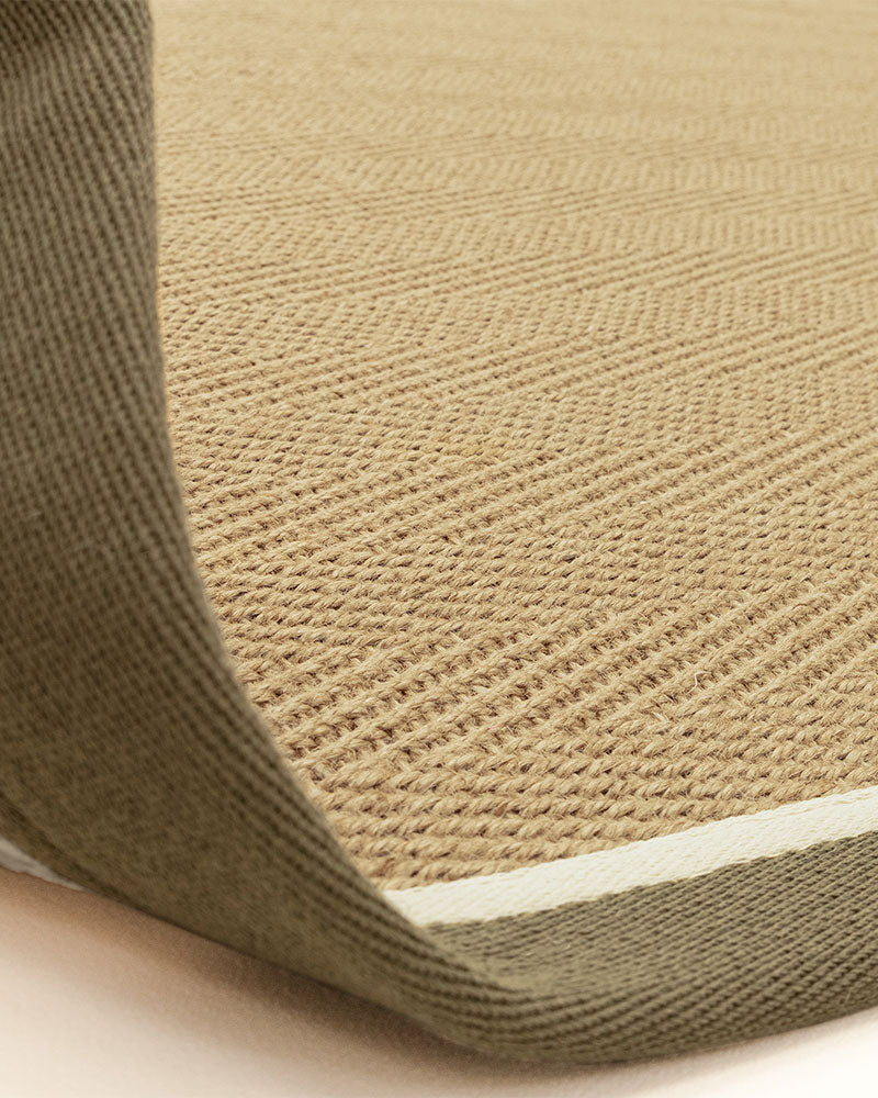 BORDO SISAL HERRINGBONE WITH KHAKI / CREAM BORDER RUG