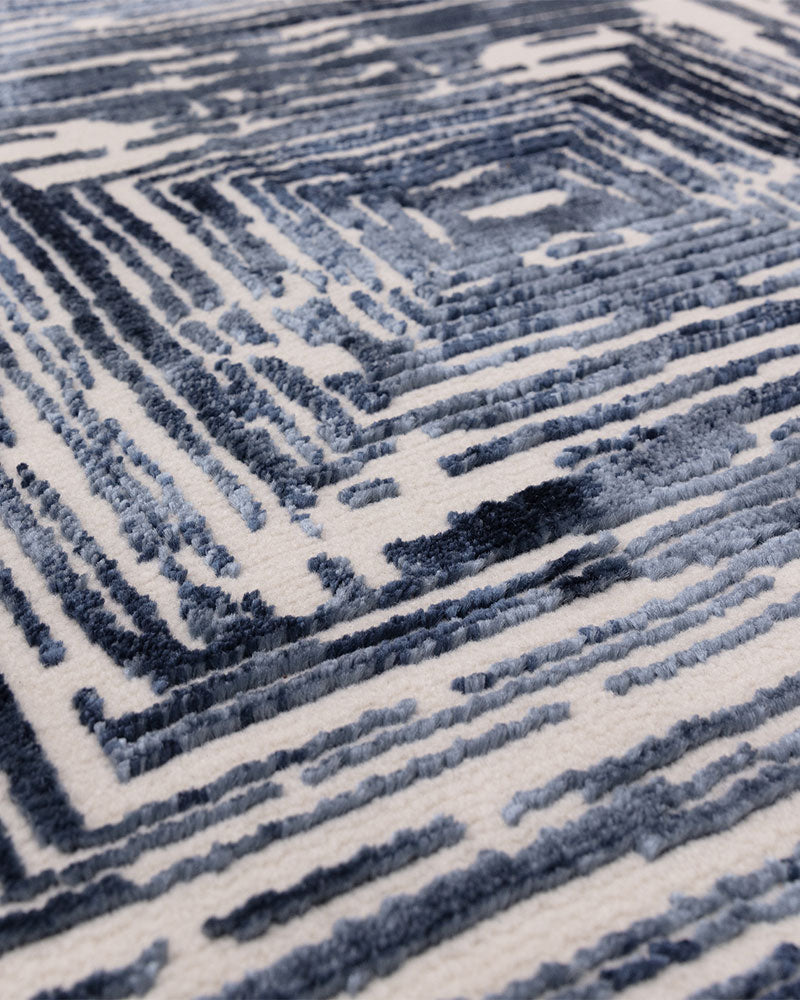 KUZA PORTRAIT NAVY BLUE GEOMETRIC RUG