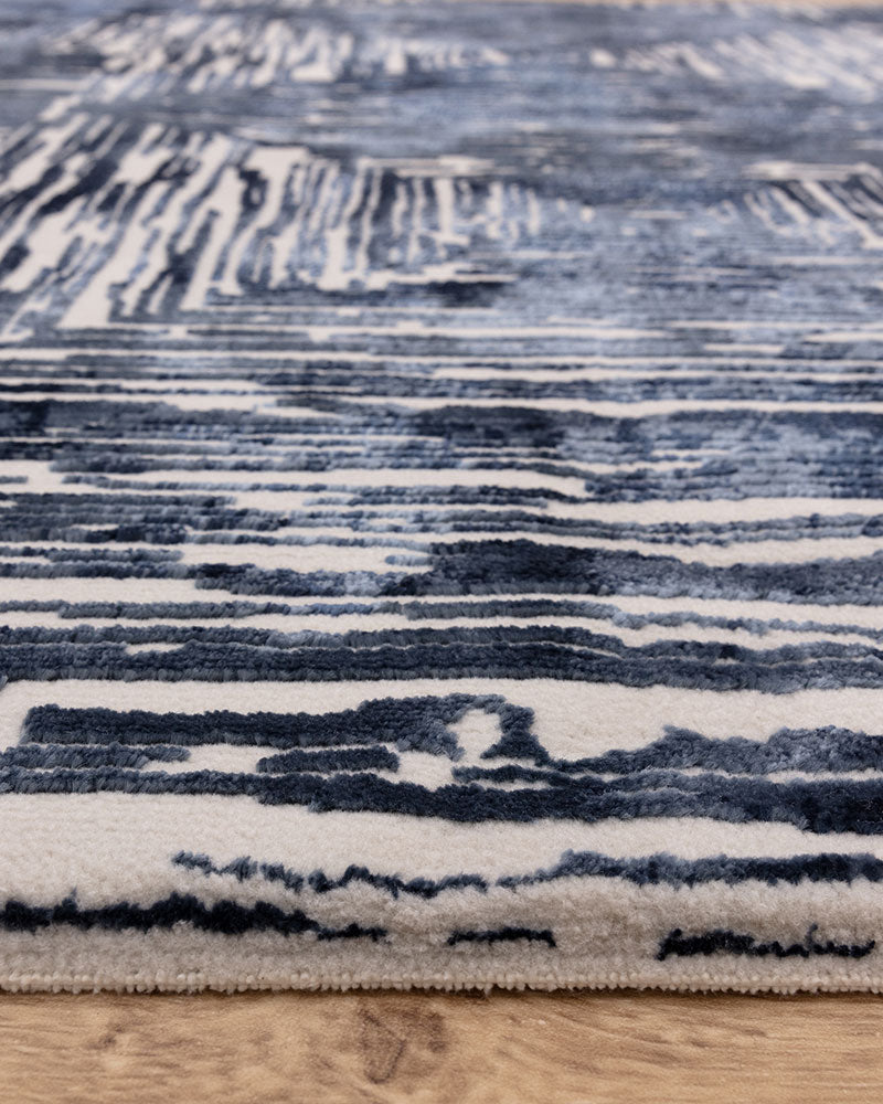 KUZA PORTRAIT NAVY BLUE GEOMETRIC RUG