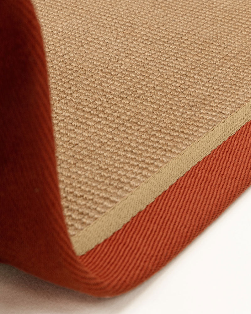 BORDO SISAL BOUCLE WITH RUST / LINEN BORDER RUG