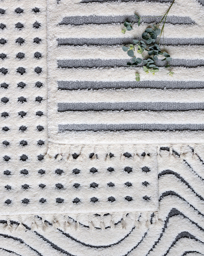 ARIANA AR10 RIPPLE GREY MOROCCAN BOHO TASSEL RUG